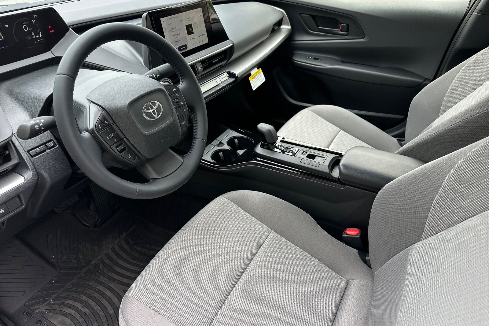 New 2026 Toyota Prius LE FWD image 12