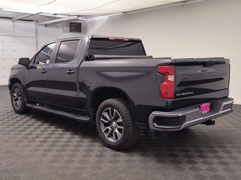 Used 2022 Chevrolet Silverado 1500 LT w/ Protection Package RWD image 3