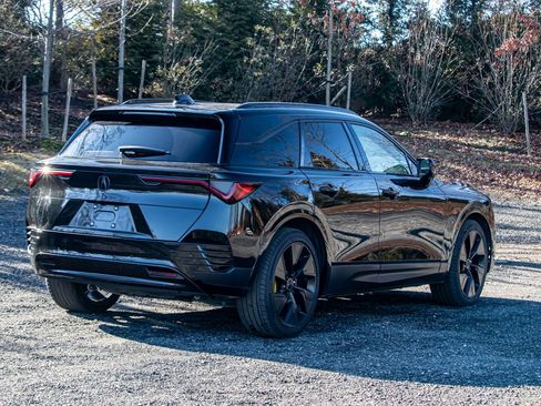 Used 2024 Acura ZDX Type S image 8