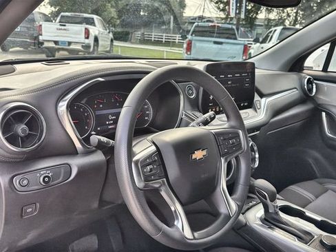 Certified 2023 Chevrolet Blazer LT w/ Convenience Package FWD image 10