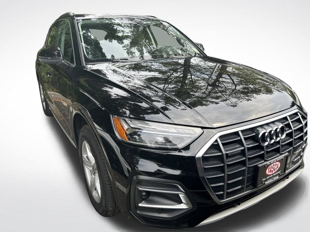 Used 2023 Audi Q5 2.0T Premium w/ Convenience Package AWD/4WD image 8