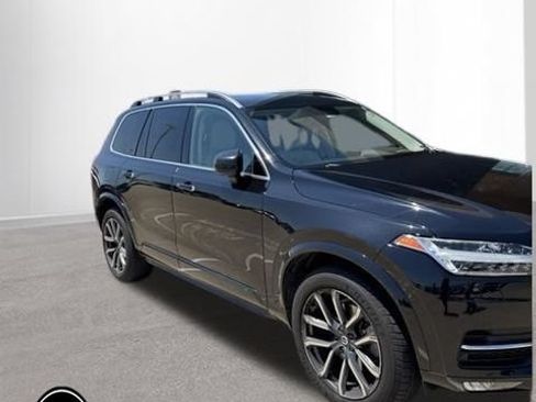 Used 2016 Volvo XC90 T6 Momentum w/ Momentum Plus Package AWD/4WD image 3
