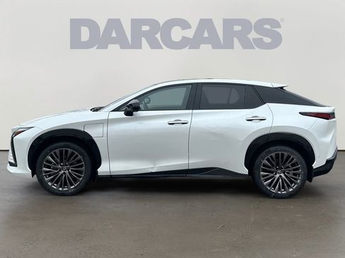 Used 2023 Lexus RZ 450e Premium w/ Accessory Package (2T) image 4