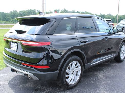 Used 2025 Lincoln Corsair AWD w/ Towing Package image 15