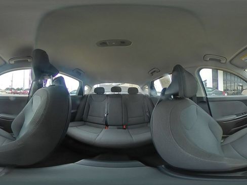 Used 2025 Kia K4 FWD image 41
