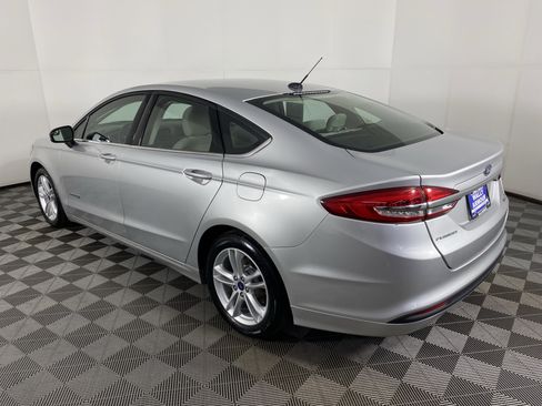 Used 2018 Ford Fusion S FWD image 8