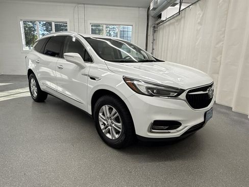 Used 2018 Buick Enclave Premium AWD/4WD image 3
