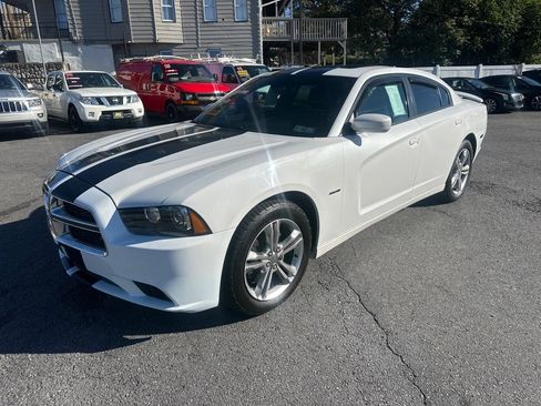 Used 2014 Dodge Charger R/T image 2
