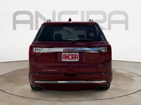 Used 2023 GMC Acadia Denali w/ Denali Ultimate Package FWD image 8