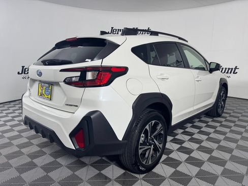 Used 2025 Subaru Crosstrek 2.5i Premium AWD/4WD image 6