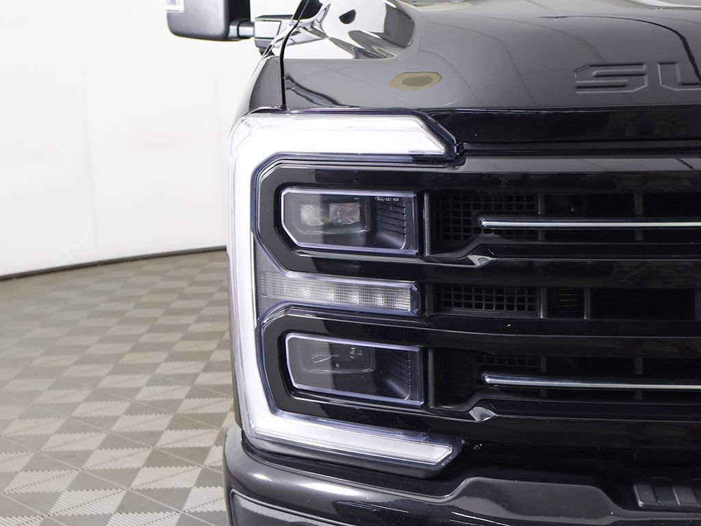 Used 2025 Ford F250 Platinum AWD/4WD image 18