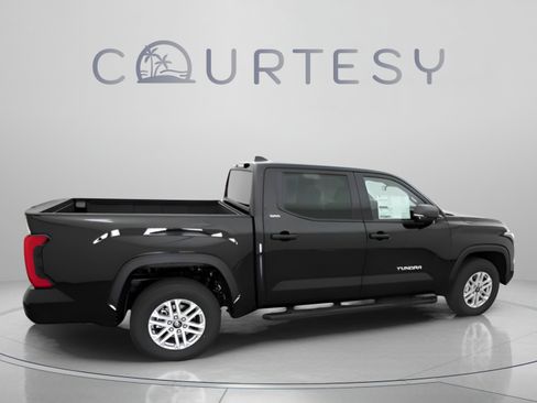 Used 2025 Toyota Tundra SR5 w/ SR5 Convenience Package RWD image 15