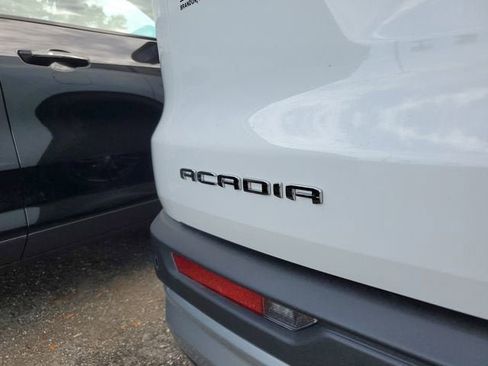 New 2026 GMC Acadia Elevation image 8