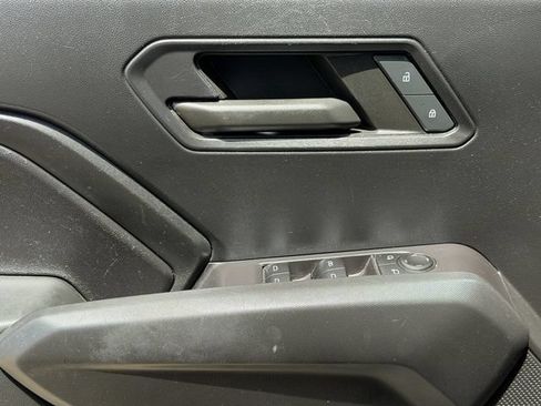 Used 2023 Chevrolet Colorado Trail Boss w/ LPO, Dark Essentials Package AWD/4WD image 23