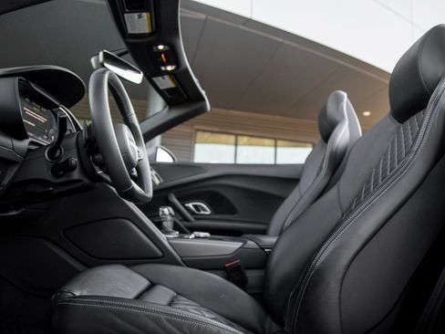 Used 2020 Audi R8 V10 image 24