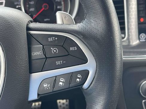 Used 2017 Dodge Charger R/T Scat Pack w/ Technology Group RWD image 26