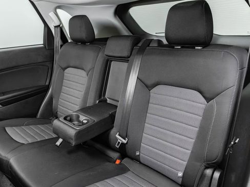 Used 2016 Ford Edge SE AWD/4WD image 21