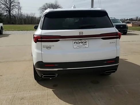 Used 2025 Buick Enclave Preferred w/ Power Package image 7