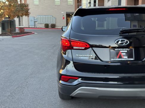 Used 2018 Hyundai Santa Fe Sport w/ 2.4L Value Package 02 image 5