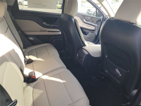 New 2026 Lincoln Corsair Premiere image 21