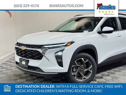 New 2026 Chevrolet Trax LT FWD image 3