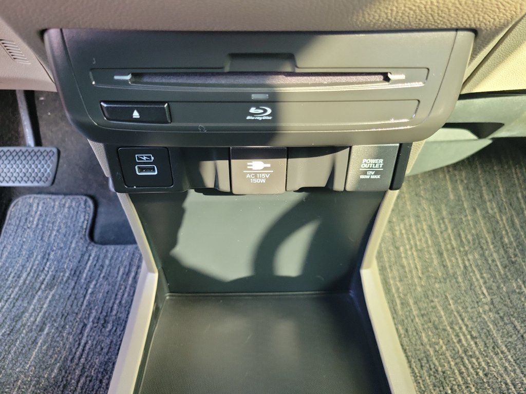 Certified 2024 Honda Odyssey Elite image 39