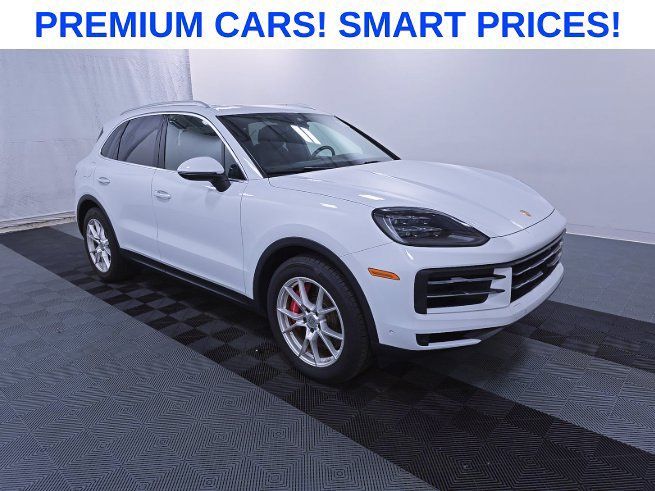Used 2024 Porsche Cayenne S AWD/4WD image 1