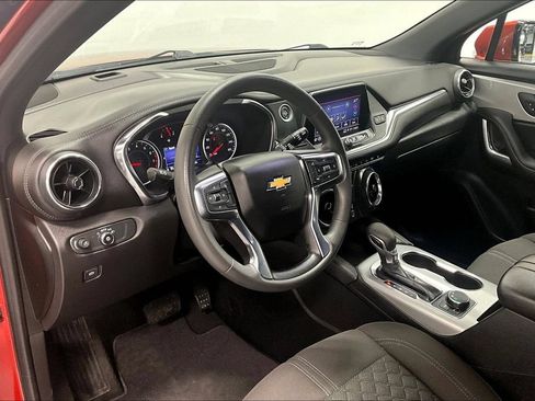 Used 2022 Chevrolet Blazer LT FWD image 13
