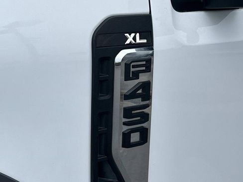 Used 2024 Ford F450 XL w/ XL Chrome Package AWD/4WD image 12
