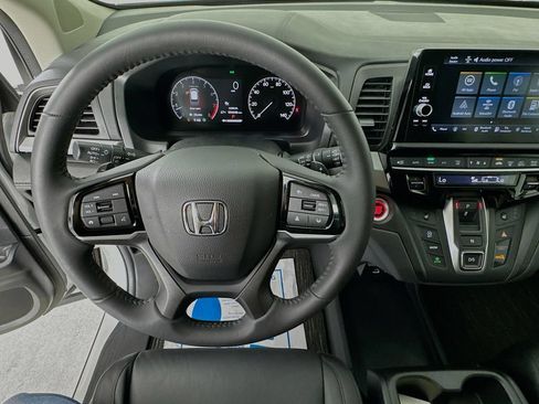 Certified 2026 Honda Odyssey EX-L image 14