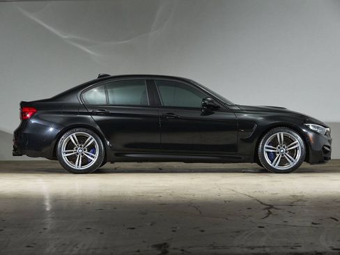 Used 2018 BMW M3 RWD image 4