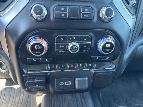 Used 2020 GMC Sierra 1500 SLE w/ SLE Value Package AWD/4WD image 25