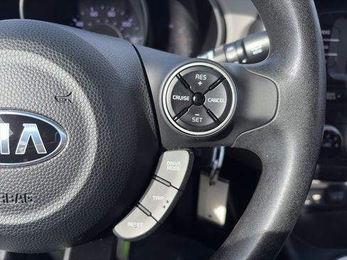 Used 2017 Kia Soul Base image 20