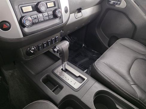 Used 2015 Nissan Frontier PRO-4X w/ Pro-4x Luxury Package image 36