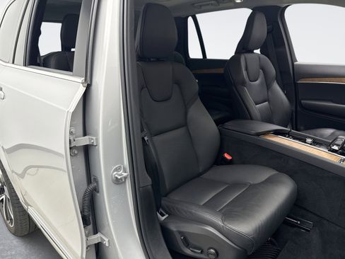 Used 2024 Volvo XC90 B6 Plus w/ Protection Package Premier image 17
