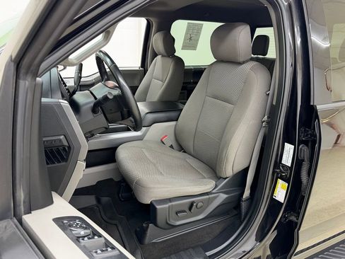 Used 2020 Ford F150 XLT w/ Equipment Group 302A Luxury AWD/4WD image 18