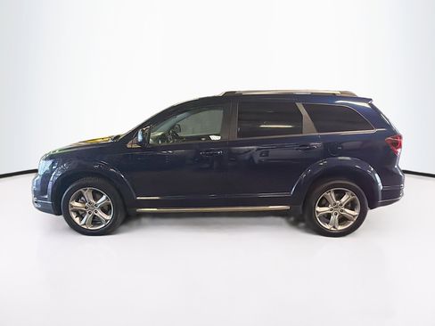 Used 2017 Dodge Journey Crossroad AWD/4WD image 4