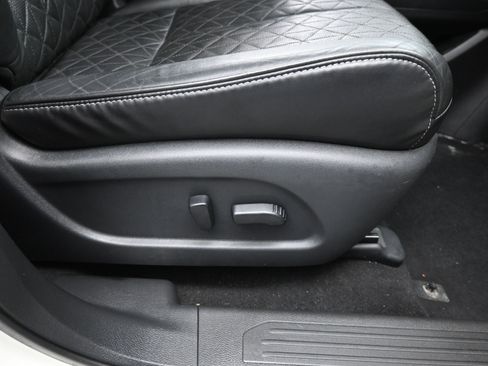 Used 2020 Nissan Murano Platinum w/ Cargo Package image 16