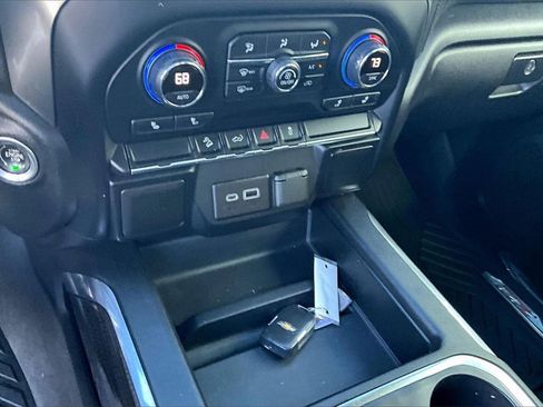 Used 2021 Chevrolet Silverado 1500 LT Trail Boss w/ Bed Protection Package image 29