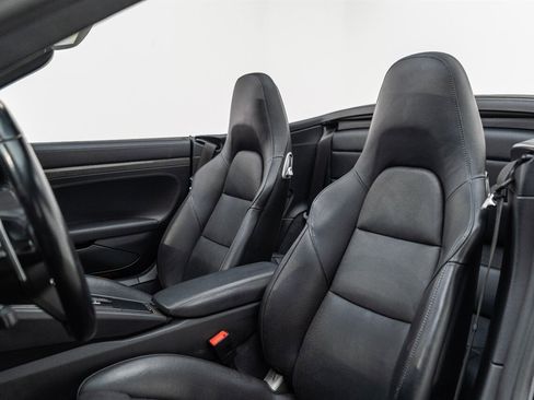 Used 2019 Porsche 911 Turbo S image 30