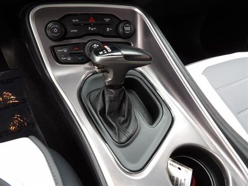 Used 2021 Dodge Challenger R/T image 17