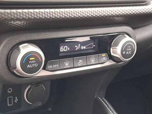 Certified 2020 Nissan Kicks SV image 17