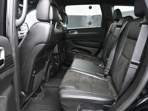 Used 2021 Jeep Grand Cherokee Laredo X image 11