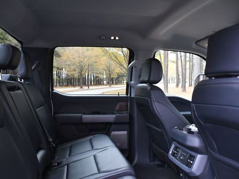 Used 2025 Ford F250 Lariat w/ FX4 Off-Road Package image 23