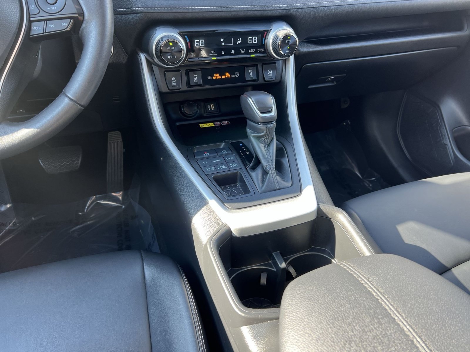 Used 2024 Toyota RAV4 XLE Premium w/ Weather Package AWD/4WD image 23