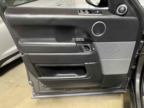 Used 2020 Land Rover Range Rover Sport HST image 91