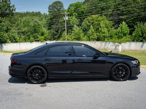 Used 2024 Audi S8 AWD/4WD image 26