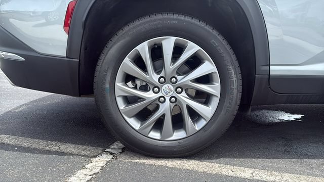 Used 2025 Buick Enclave Preferred FWD image 9