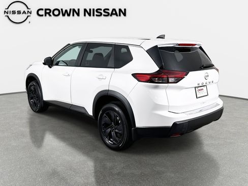 New 2026 Nissan Rogue SV FWD image 7
