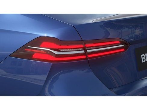 New 2027 BMW 530i RWD image 8
